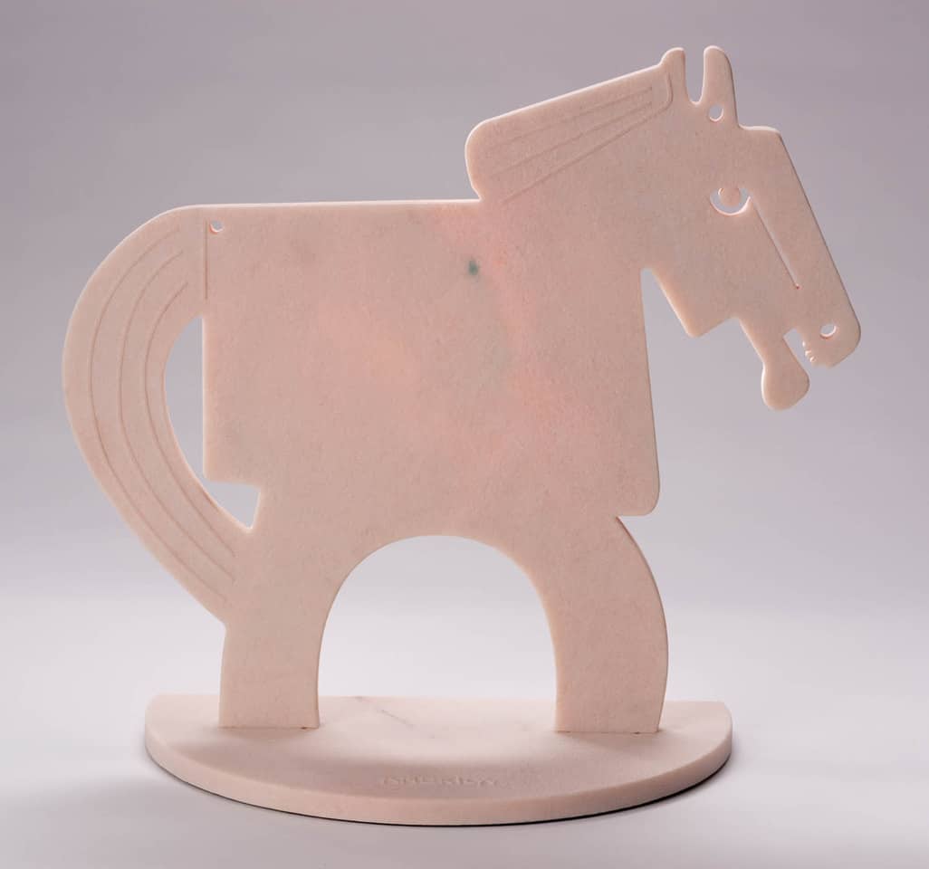 The_Rose_Quartz_Horse_Tall_America_Martin_Pink_sandblasted_marble_21x23x10.5